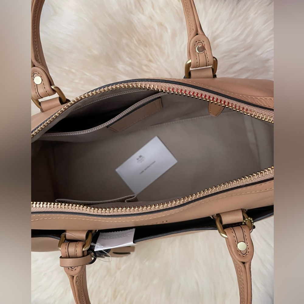 Coach Legacy Leather Bag - Picture 12 of 17